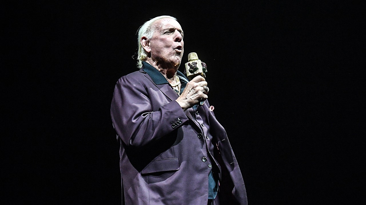 Ric Flair, one of professional wrestling's GOATs, admires Tom Brady's greatness